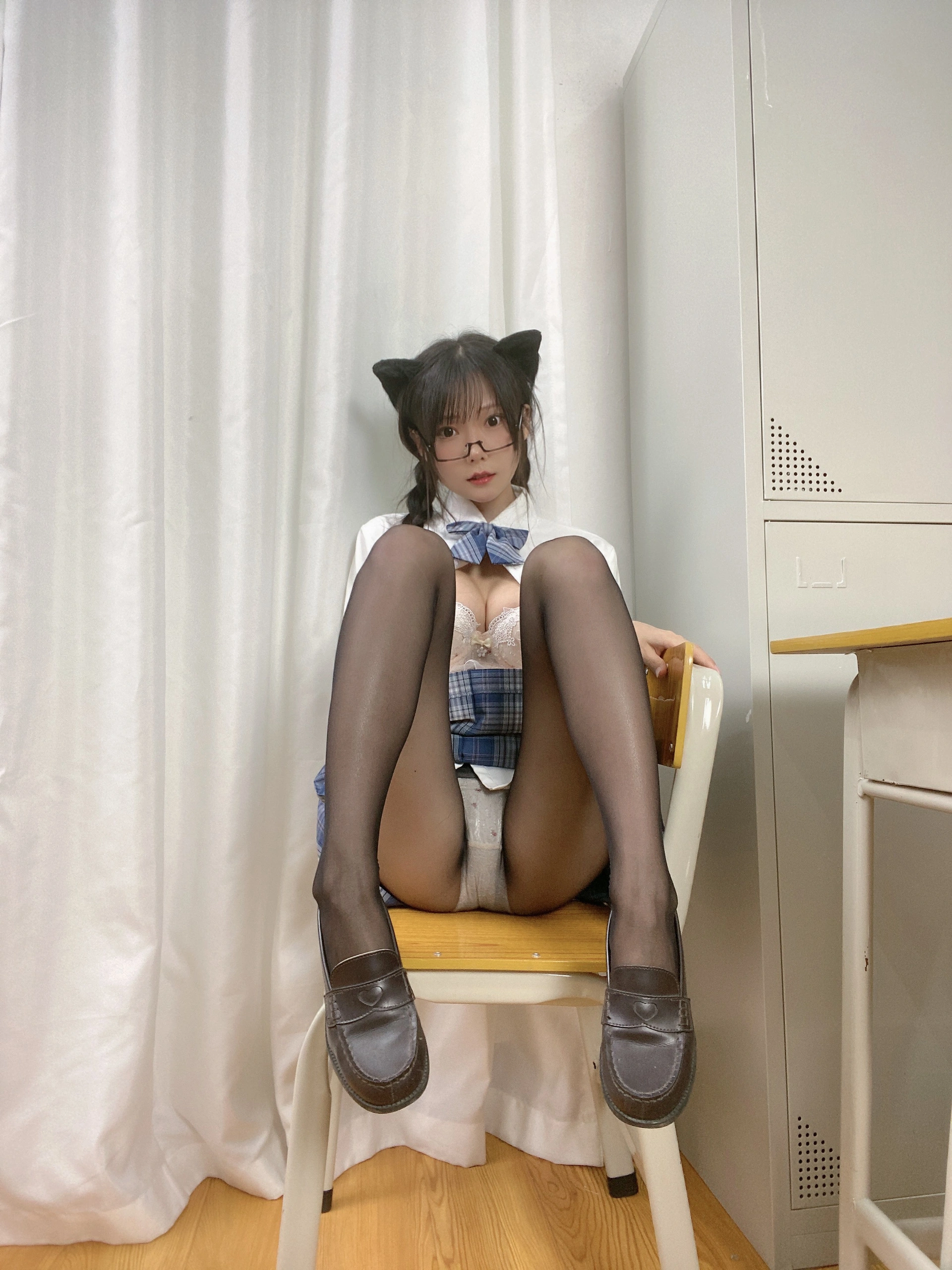 香草喵露露 – NO.35 小露乱撞 猫耳jk制服（自拍）